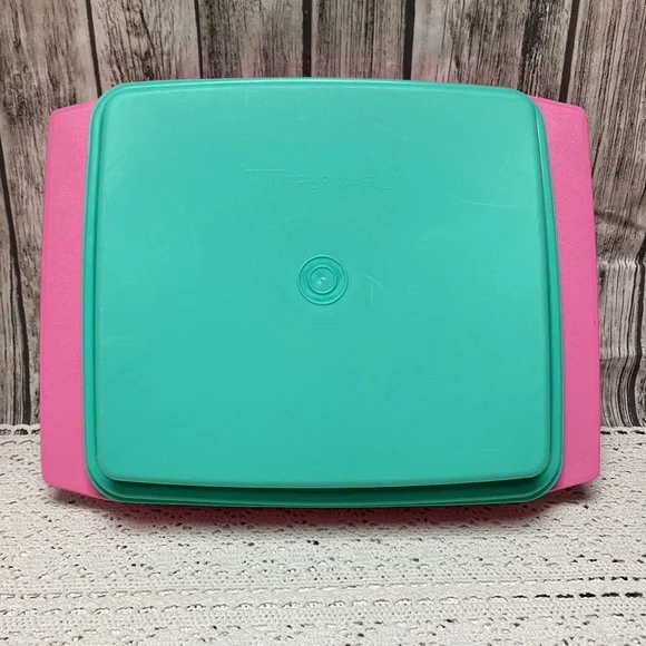 Vintage Tupperware Deviled Egg Keeper - Picture 3 of 6